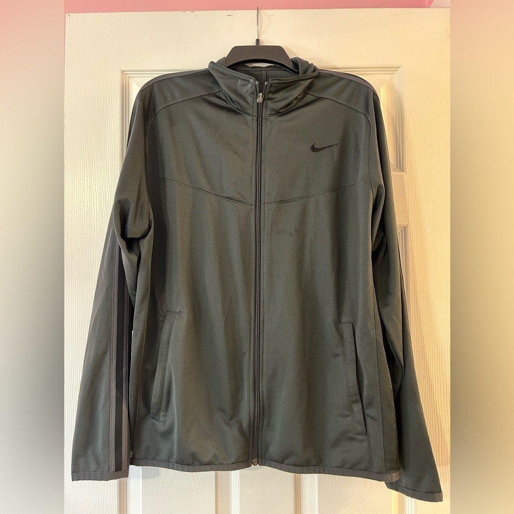 Nike Men’s Large Zip Up Track Jacket​​ - Picture 4 of 6